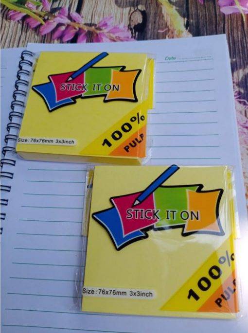 Giấy note vàng 3x3 uni - T (Giấy ghi chú)