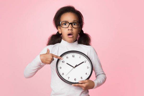 Giúp trẻ em quản lý thời gian Bé quản lý thời gian
