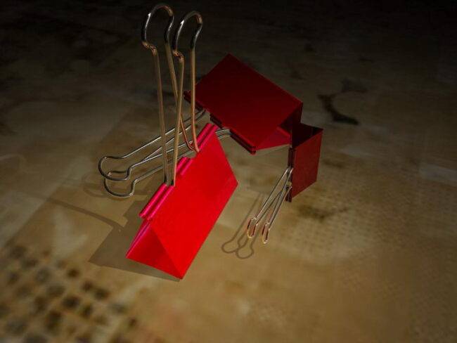 Kẹp bướm màu đỏ