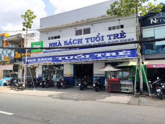Hiệu sách Tuổi trẻ
