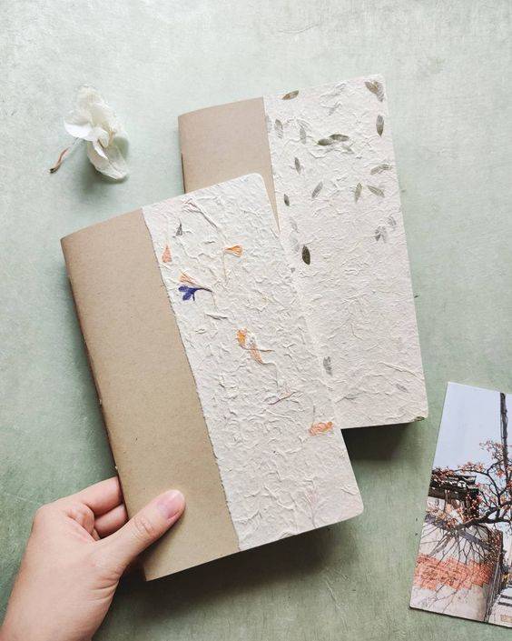 2 Cách làm vở từ giấy thừa độc đáo