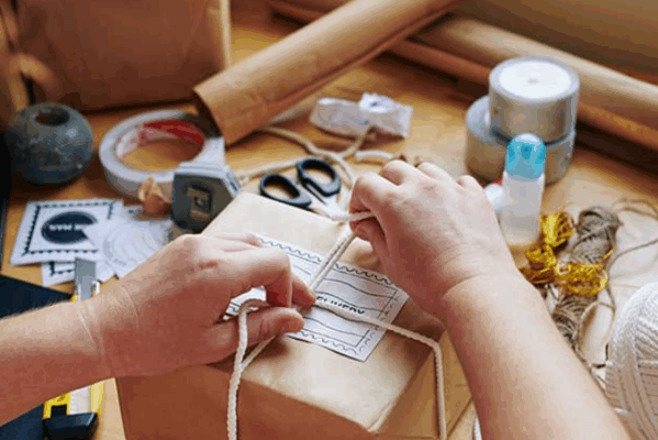 What is the easiest business to start from home?