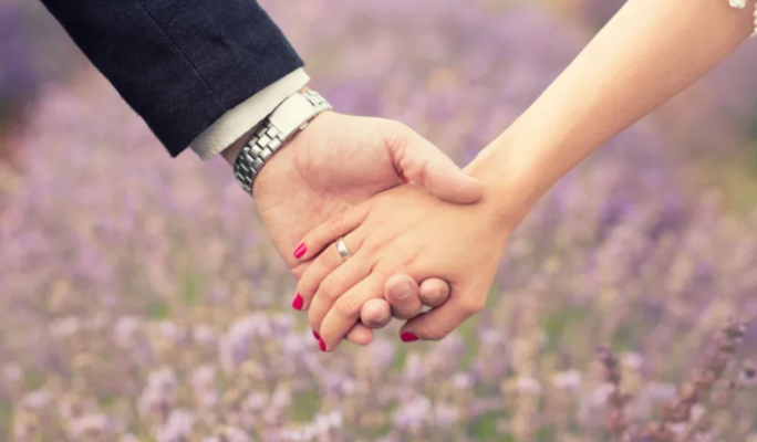 Chồng mệnh Thuỷ vợ mệnh Thổ sinh con mệnh Hoả được không?