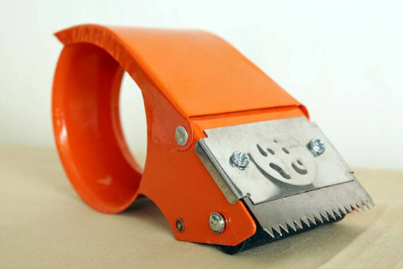 Kéo cắt băng dính sắt giá rẻ tại TPHCM