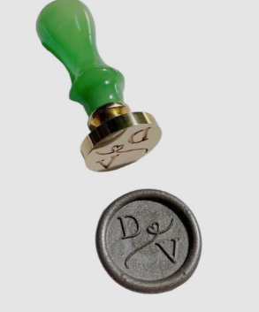 Khắc dấu dập nổi là PP tạo dấu bằng cách ép nổi họa tiết